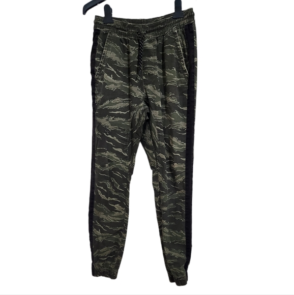 No Boundaries Camo Black Side Stripe Joggers Men's S Drawstring - Picture 1 of 13
